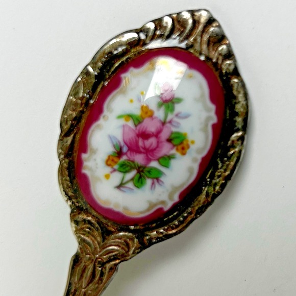 Vintage Floral Roses Demitasse Decorative Collector Spoon Made in‎ Korea - Picture 2 of 4